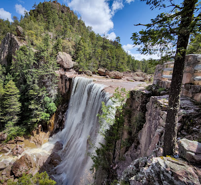 Cascada De Cusárare