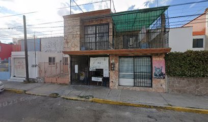 Estética Canina Pughuahua Y Arena Para Gato