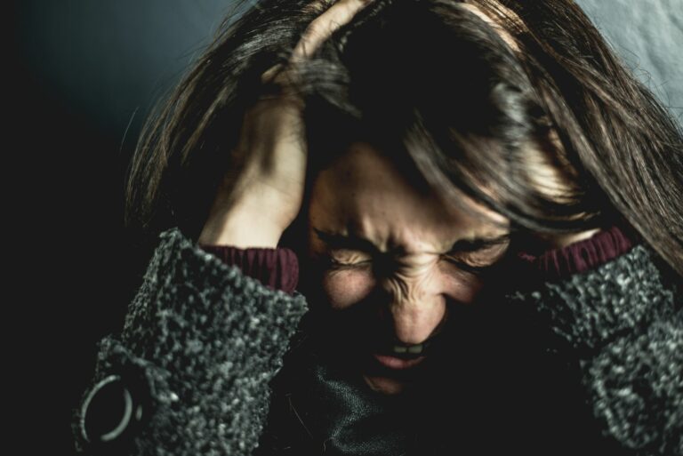 Cómo gestionar la frustración al rapar el cabello por motivos de salud